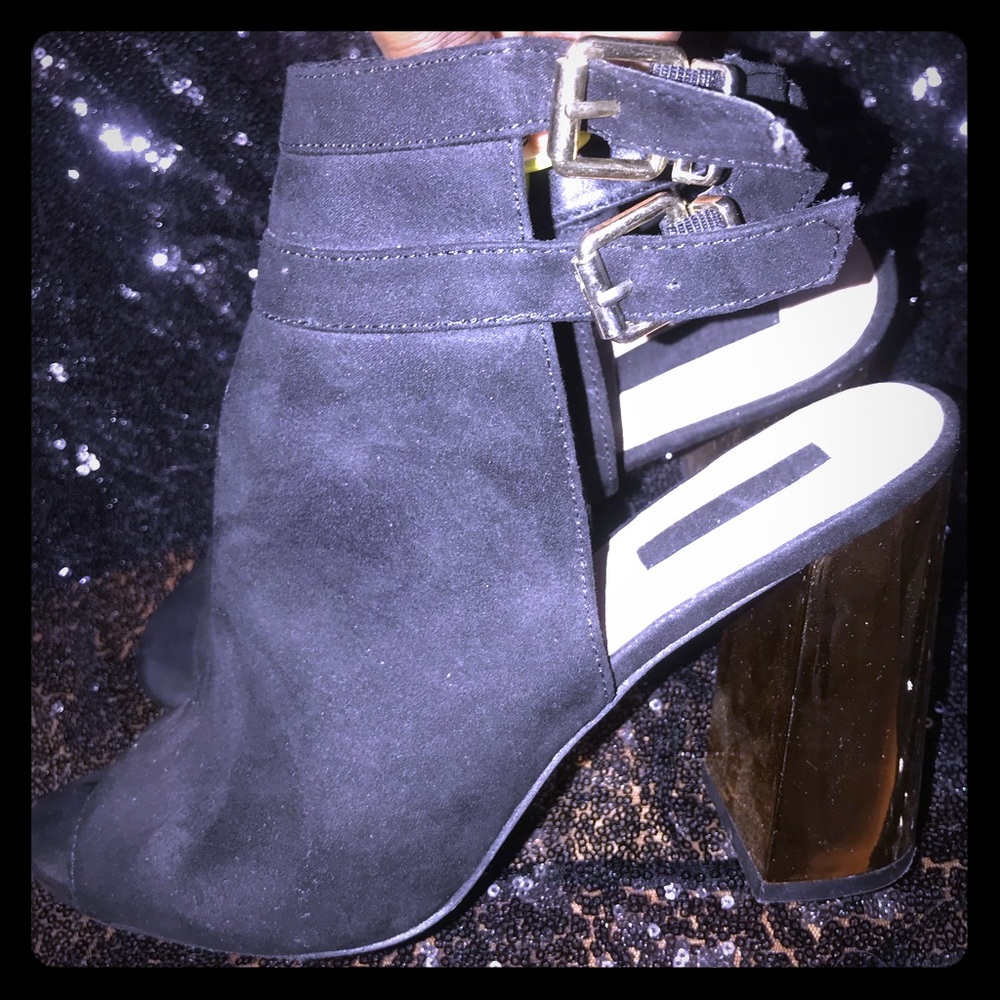 Peep toe heels